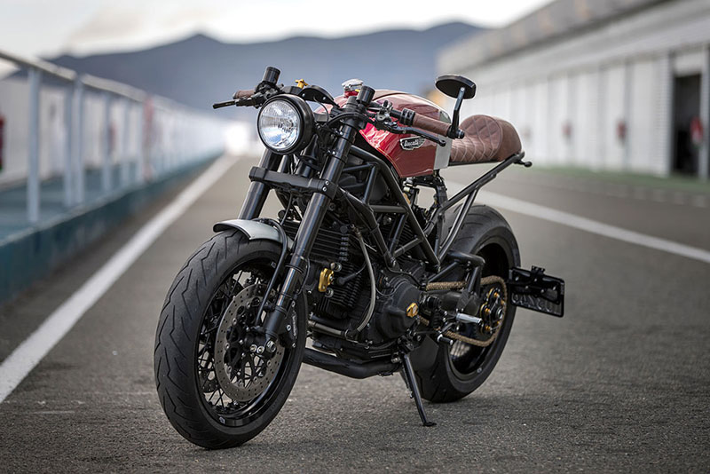 Ducati Monster đẹp mê hồn với bản độ cafe racer